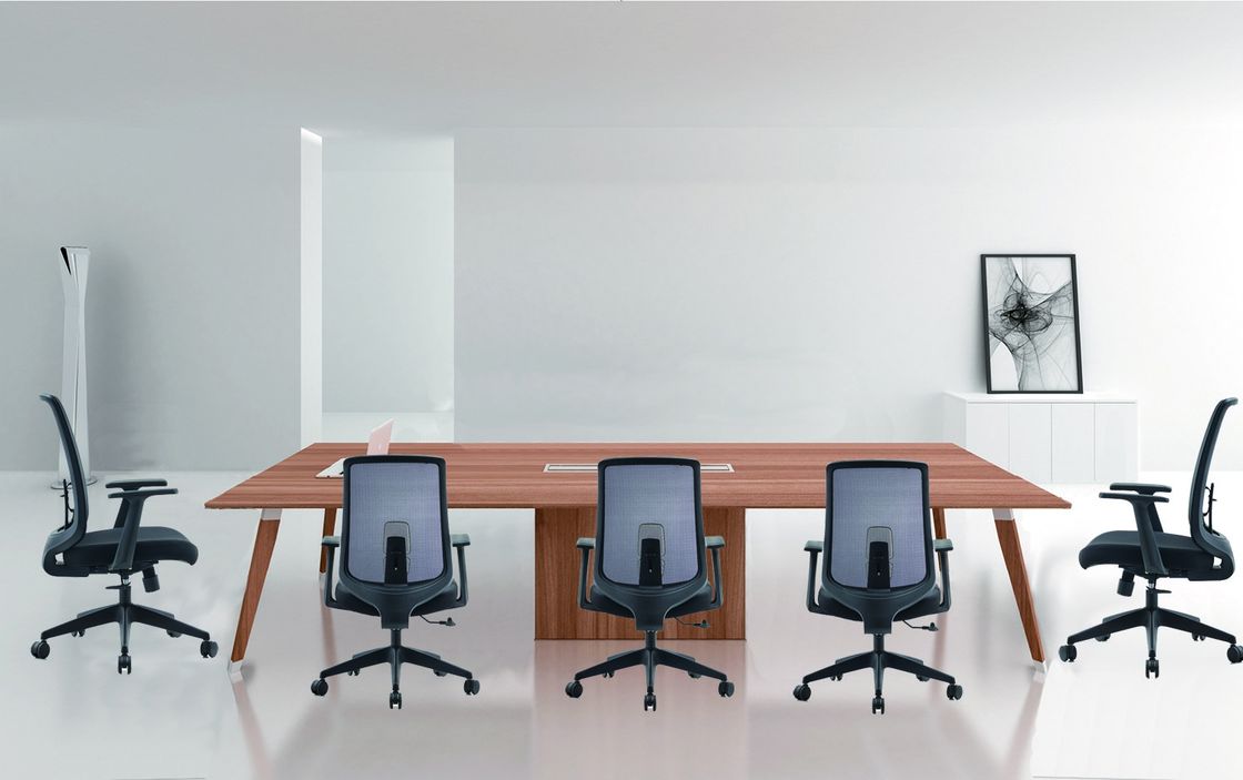 Creëer een professionele werkruimte met FOSHAN Design Ergonomische Visitor Mesh Staff Chair